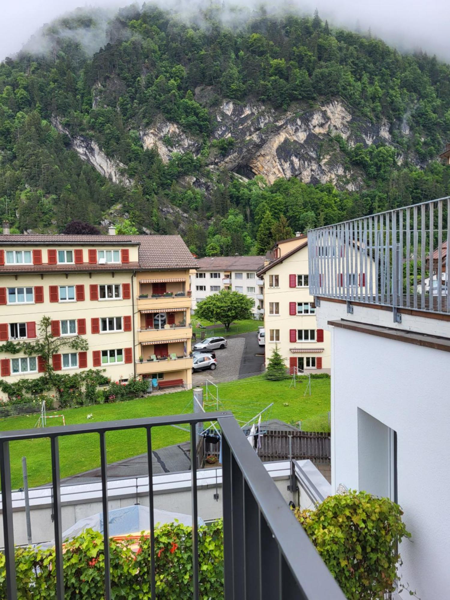 Modern City Apartments Interlaken Esterno foto
